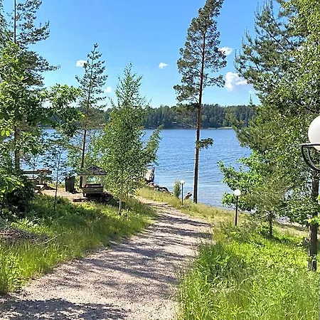 Meri-ruukin Lomakylae Hotel *